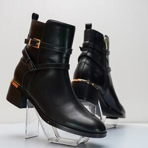Calvin Klein Jasen Block Heel Ankle Booties - 7(M)